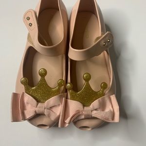 Mini Melissa crown shoes